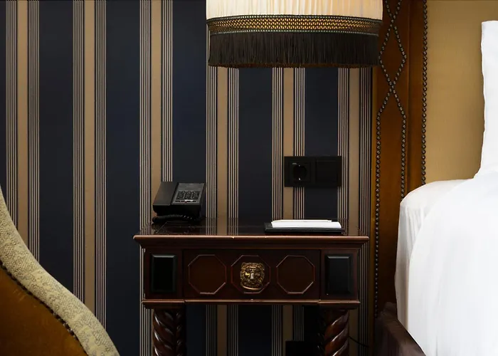 Hotel Des Indes - The Leading Hotels Of The World